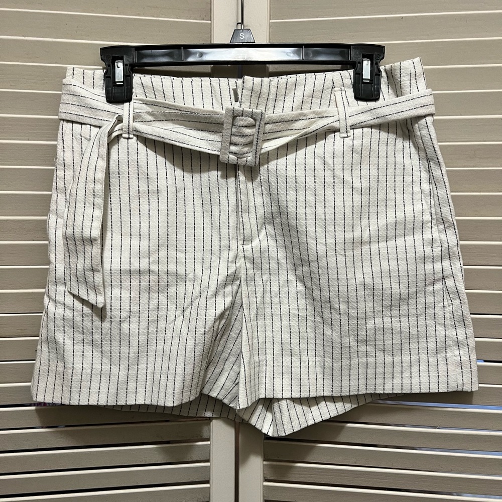 Banana Republic, white nautical shorts size 4